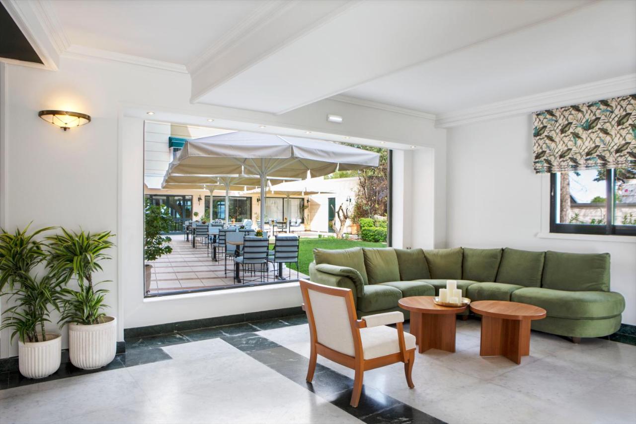 Ramada By Wyndham , Athens Club Attica Riviera Hotel Mati Exterior photo Interior of the hotel