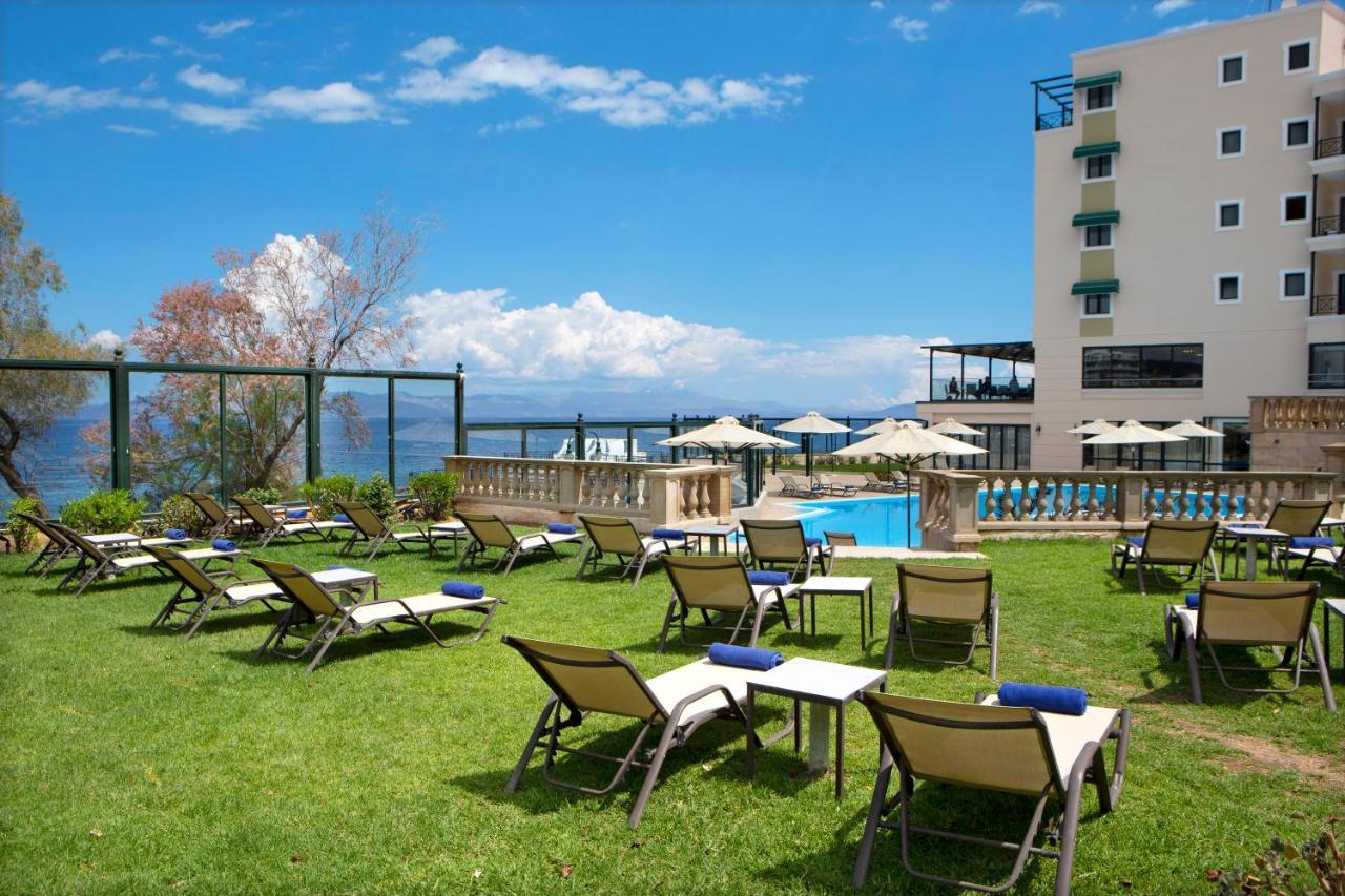 Ramada By Wyndham , Athens Club Attica Riviera Hotel Mati Exterior photo The pool at the hotel